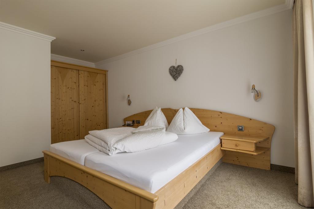 Hotel Garni Chasa Nova Samnaun Luaran gambar
